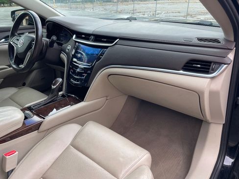 Used 2013 Cadillac XTS FWD image 22