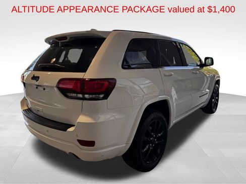 Used 2021 Jeep Grand Cherokee Laredo X AWD/4WD image 6
