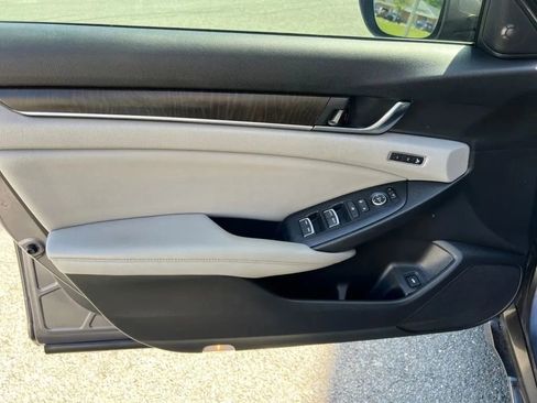 Used 2019 Honda Accord EX-L image 26