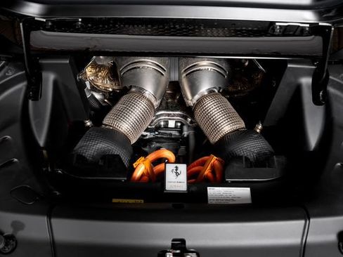 Used 2025 Ferrari 296 GTS RWD image 9