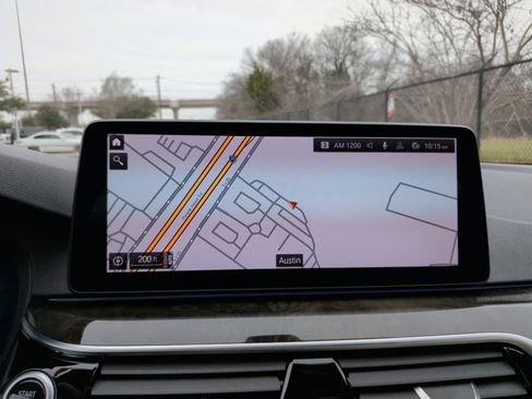 Used 2021 BMW 530i image 16