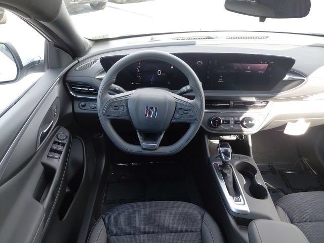 New 2026 Buick Envista Preferred FWD image 17