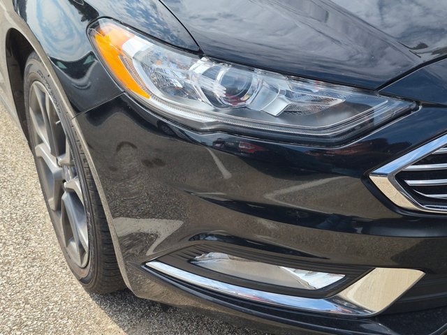 Used 2018 Ford Fusion SE w/ Equipment Group 201A FWD image 7