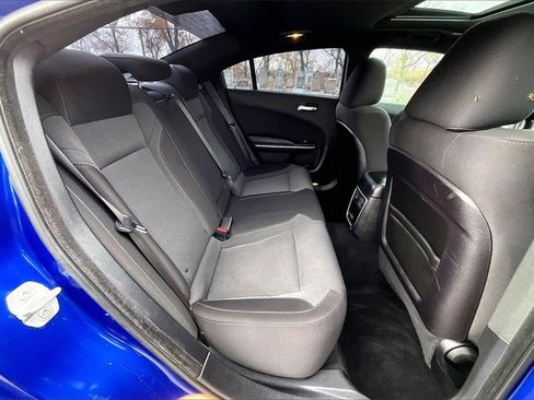 Used 2019 Dodge Charger SXT image 26