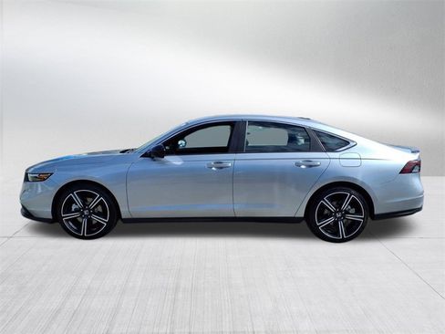 Certified 2025 Honda Accord Sport image 4