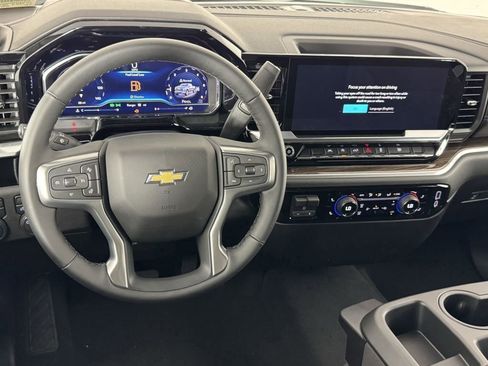 New 2025 Chevrolet Silverado 1500 LT image 16