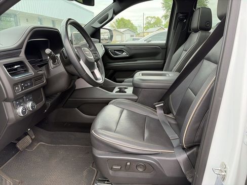 Certified 2023 GMC Yukon SLT AWD/4WD image 5
