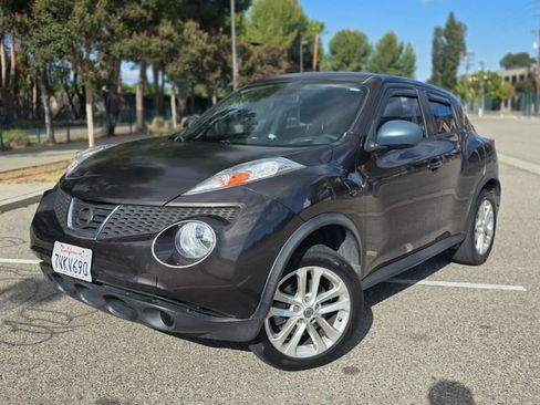 Used 2013 Nissan Juke S FWD image 19