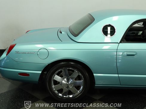 Used 2002 Ford Thunderbird RWD image 28