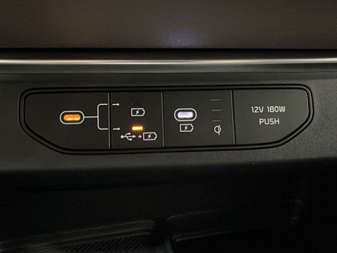 Used 2026 Kia Carnival SX FWD image 34