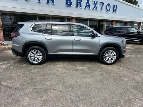 Used 2026 GMC Acadia Elevation w/ Elevation Premium Package FWD image 6