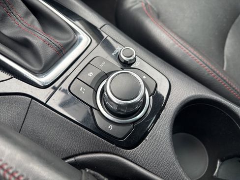 Used 2014 MAZDA MAZDA3 s Grand Touring image 23