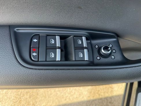 Used 2020 Audi Q7 3.0T Premium Plus w/ Premium Plus Package image 17