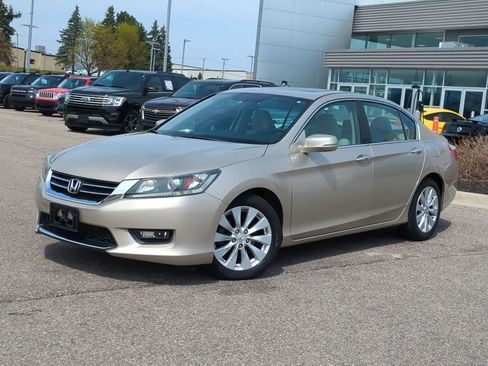 Used 2015 Honda Accord EX image 1