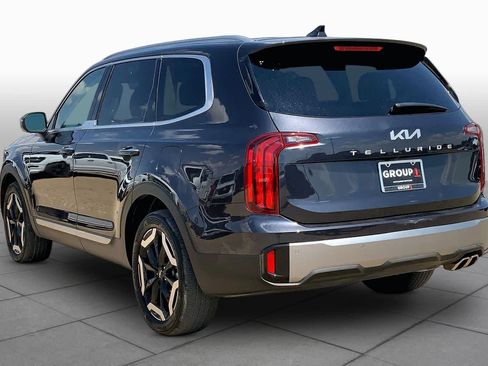 Certified 2025 Kia Telluride S FWD image 10
