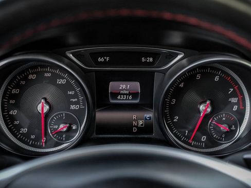 Used 2018 Mercedes-Benz CLA 250 CLA 250 image 18