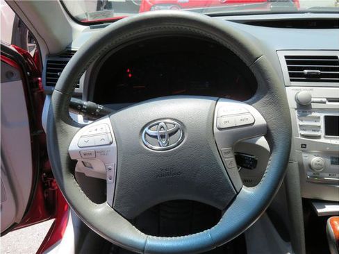 Used 2011 Toyota Camry XLE w/ XLE Extra-Value Pkg #2 FWD image 11