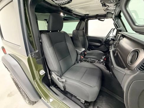 Used 2021 Jeep Wrangler Sport AWD/4WD image 26