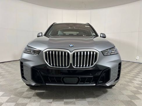 Used 2026 BMW X5 xDrive40i w/ M Sport Package AWD/4WD image 2