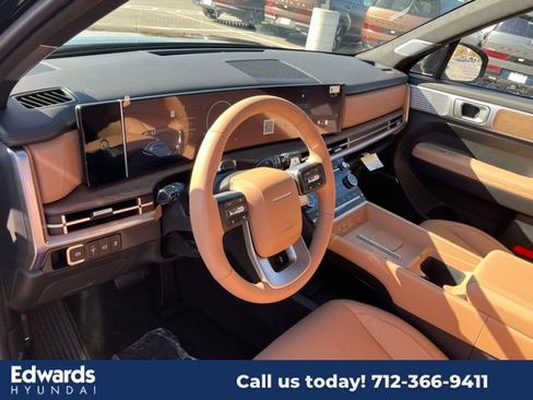 New 2025 Hyundai Santa Fe Limited image 17