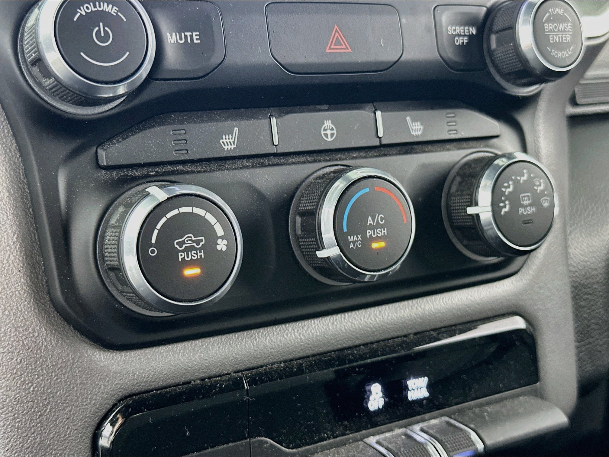 Used 2023 RAM 1500 Big Horn RWD image 15