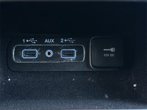 Used 2018 Jeep Grand Cherokee Laredo image 18