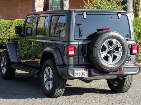 Used 2020 Jeep Wrangler Unlimited Sahara image 6