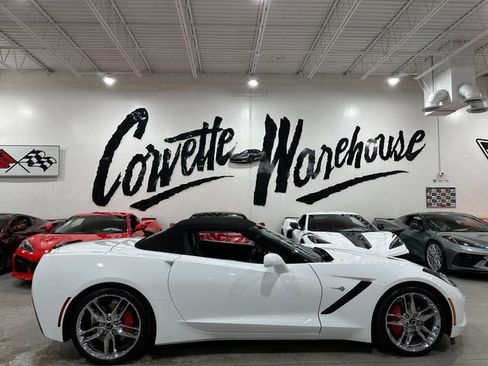 Used 2014 Chevrolet Corvette Stingray Convertible w/ 3LT Preferred Equipment Group RWD image 9
