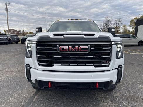 Used 2024 GMC Sierra 2500 AT4 w/ AT4 Premium Plus Package image 14