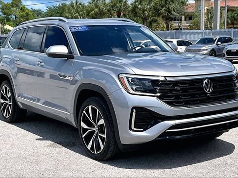 Used 2024 Volkswagen Atlas SEL Premium R-Line AWD/4WD image 2