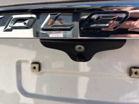 Used 2016 Ford Explorer XLT w/ Equipment Group 202A image 14