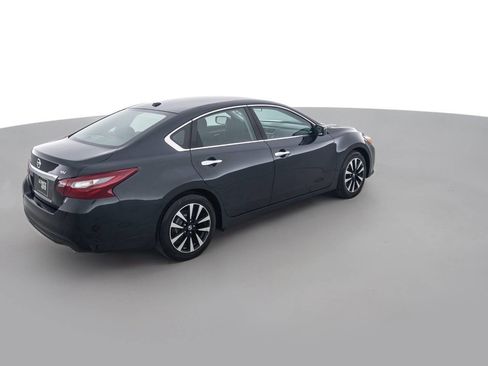 Used 2018 Nissan Altima 2.5 SV image 5