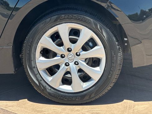 Certified 2024 Toyota Corolla LE FWD image 31