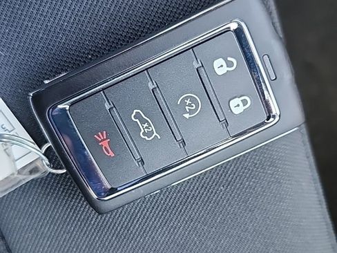 New 2025 Jeep Grand Cherokee Laredo X w/ Luxury Tech Group I image 31