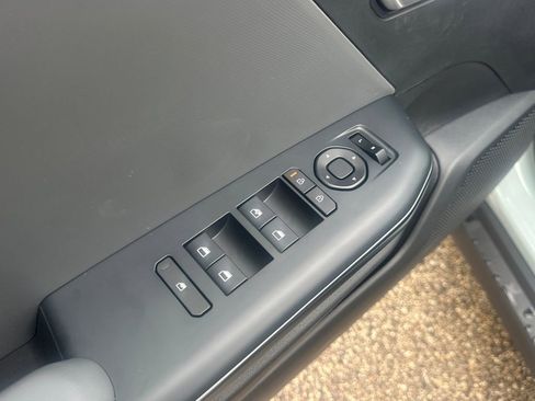 New 2025 Kia K4 LXS image 11