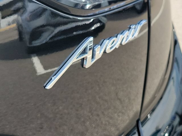Used 2023 Buick Envision Avenir AWD/4WD image 9