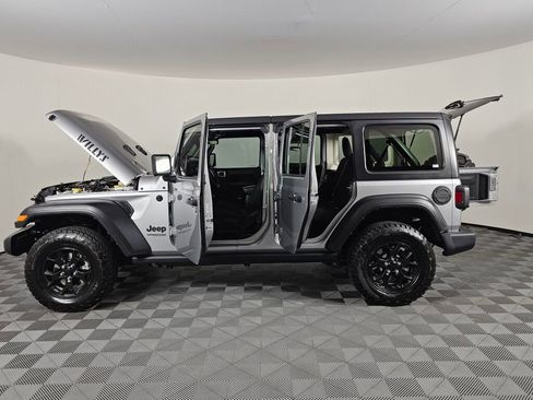 Used 2021 Jeep Wrangler Unlimited Sport image 15