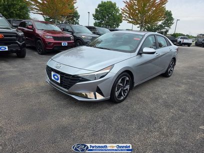 Used 2023 Hyundai Elantra SEL w/ Convenience Package