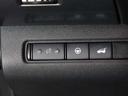 Certified 2022 Nissan Pathfinder SL FWD image 25