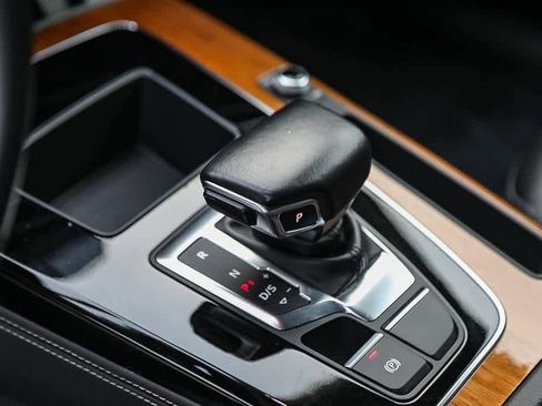 Used 2023 Audi Q5 2.0T Premium Plus image 19