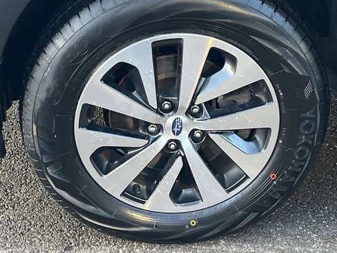 Used 2021 Subaru Outback Premium image 10