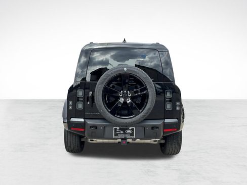Used 2026 Land Rover Defender 110 X-Dynamic SE AWD/4WD image 10