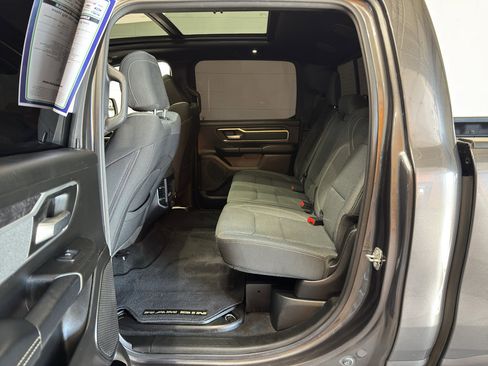 Used 2022 RAM 1500 Big Horn AWD/4WD image 12