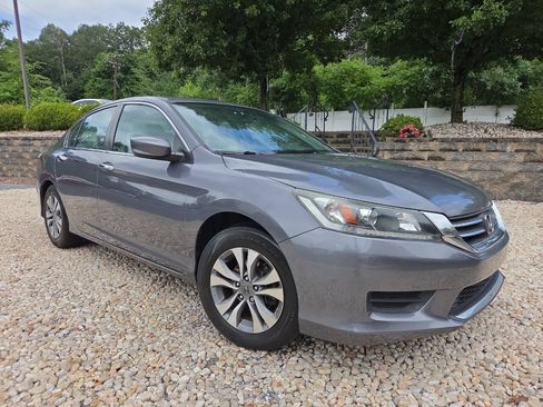 Used 2015 Honda Accord LX image 1