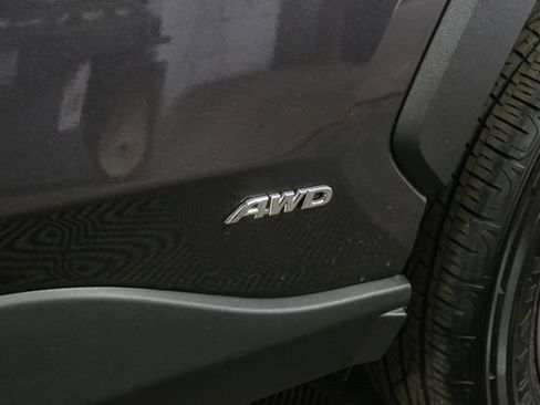 Used 2024 Toyota RAV4 LE AWD/4WD image 7