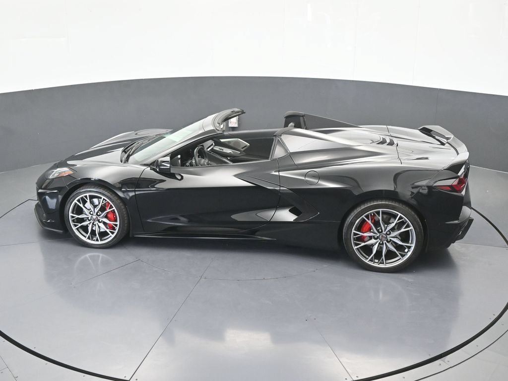 Used 2024 Chevrolet Corvette Stingray Preferred Conv w/ Z51 Performance Package RWD image 46