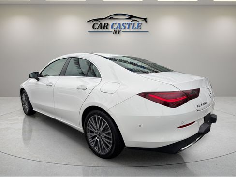 Used 2025 Mercedes-Benz CLA 250 4MATIC image 8