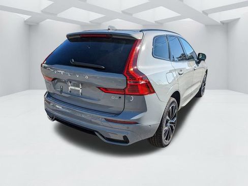 Certified 2025 Volvo XC60 B5 Plus w/ Protection Package Premier image 3