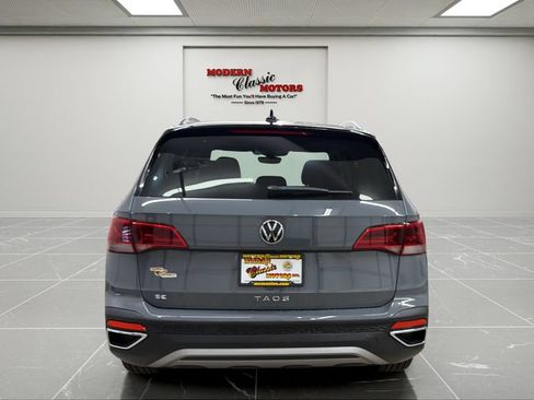 Used 2023 Volkswagen Taos SE FWD image 4