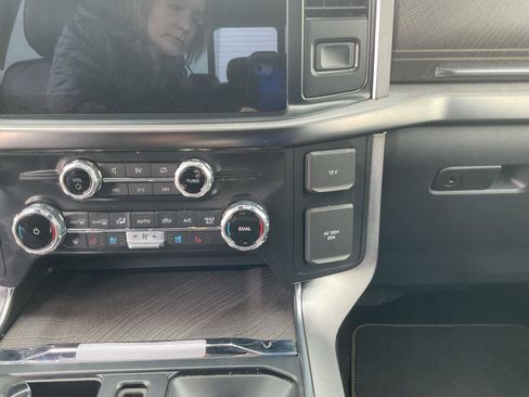 Used 2022 Ford F150 Platinum w/ Equipment Group 701A High image 17